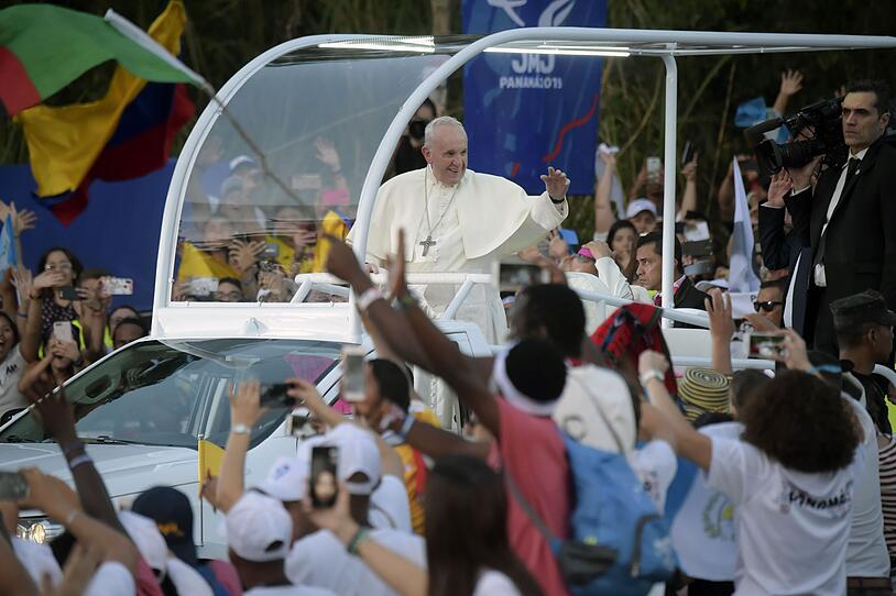 Gefeiert wie ein Popstar: Der Papst beim Weltjugendtag