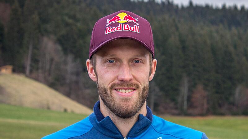 Biathlon star runs at the Traunsee