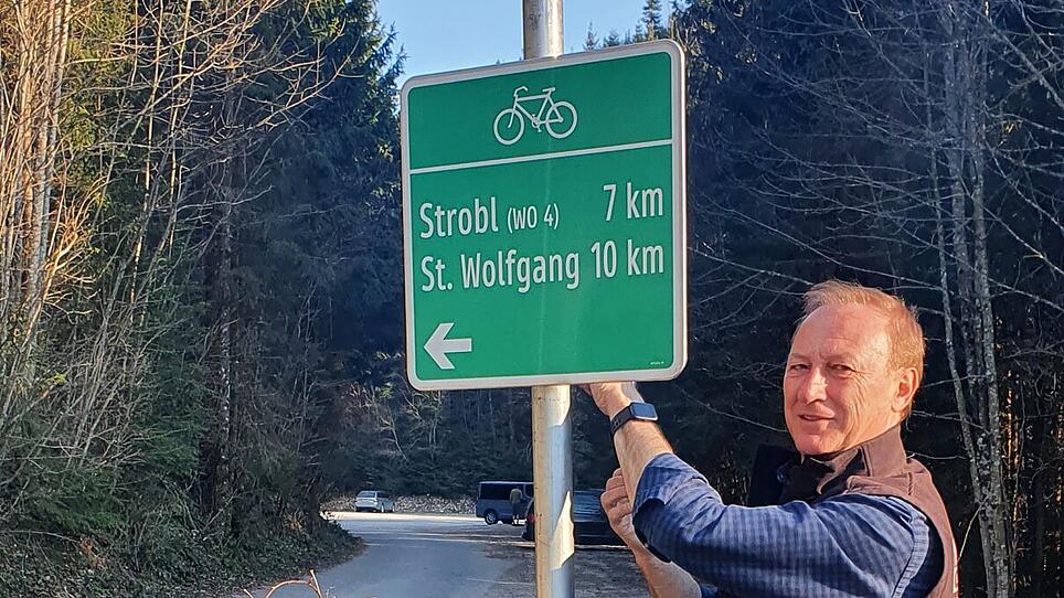 Am Wolfgangsee werden Hunderte Kilometer Radwege neu ausgeschildert