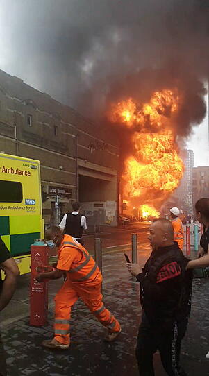 Fire near Elephant and Castle station in London