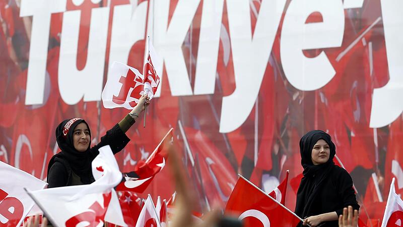 TURKEY-REFERENDUM/