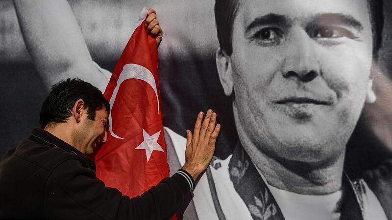 Türkei trauert um Naim Süleymanoglu: "Westentaschen-Herkules" ist nicht mehr