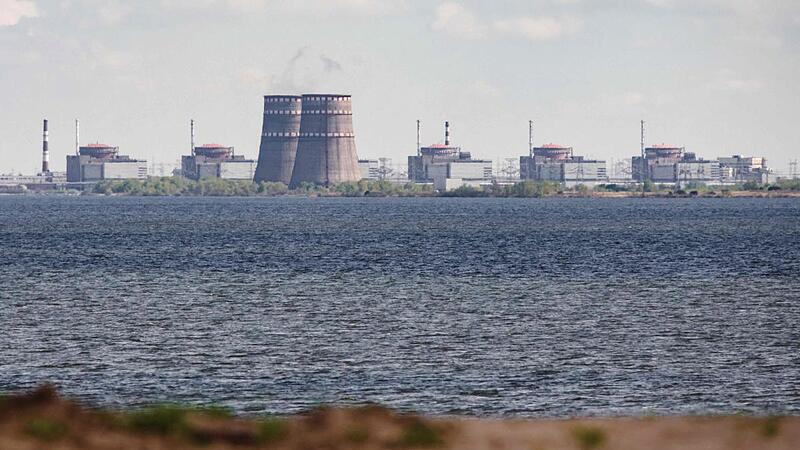 Ukraine: The situation around the Zaporizhia nuclear plant remains tense