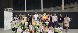Im Tennisfieber: 30 Kinder trainierten mit den Stars
