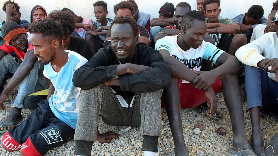 Mittelmeer: Neue Rufe nach Notrettung
