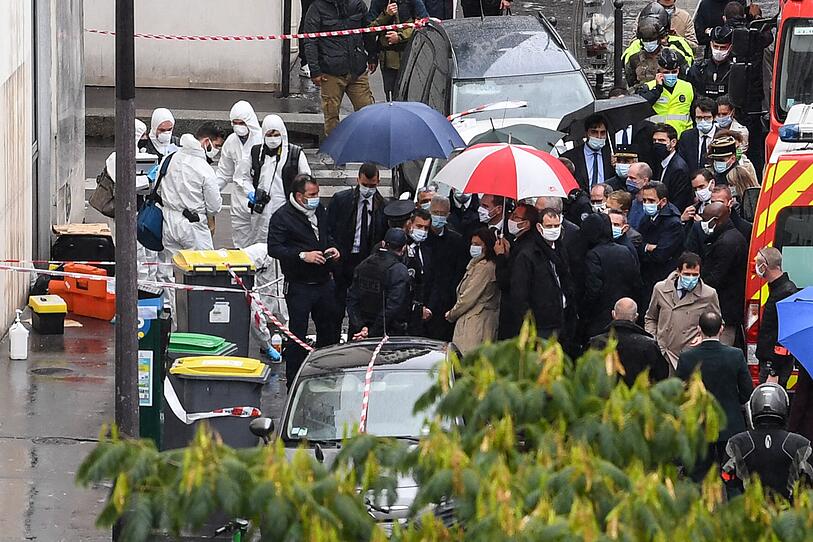 Terrorverdacht nach Messerattacke in Paris