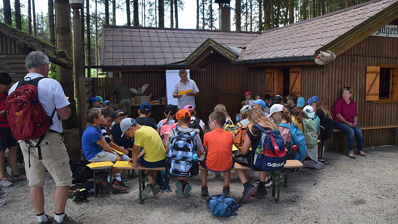 100 Kinder bei Aktionstag über Wald, Jagd und Wild