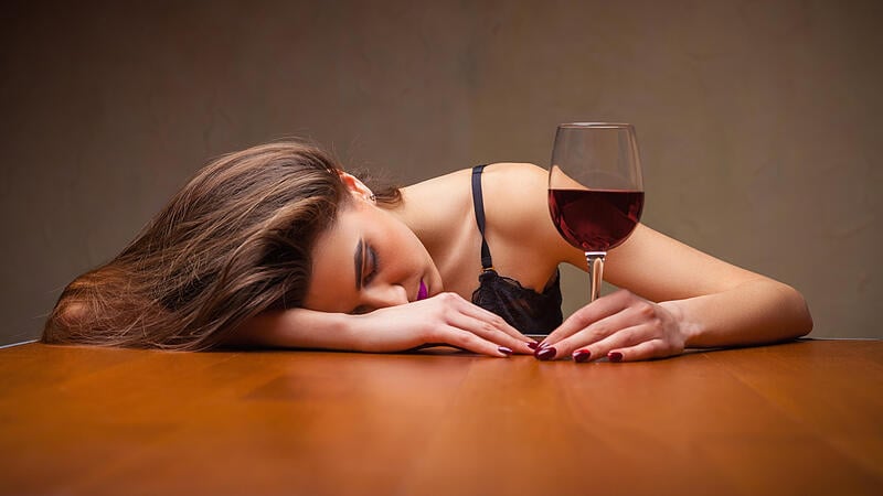 Frauen und Alkohol: Die versteckte Sucht