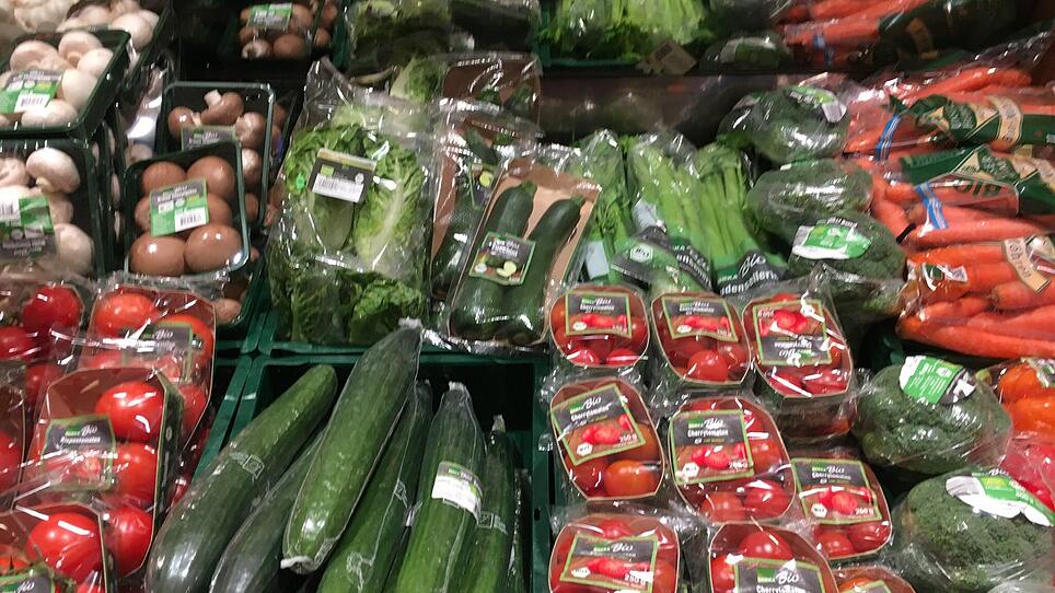 Supermarkt-Test: Zwei Drittel von Obst und Gemüse in Plastik verpackt