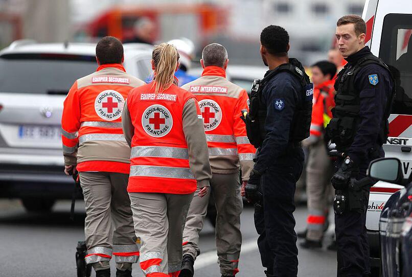 Mann am Pariser Flughafen erschossen