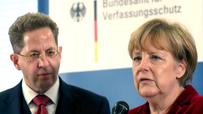 Die deutsche Kanzlerin Merkel lässt Geheimdienstchef Maaßen wohl fallen