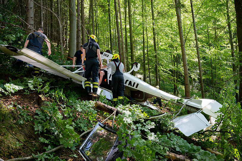 Leichtflugzeuge stießen in der Luft zusammen: Keine Verletzten