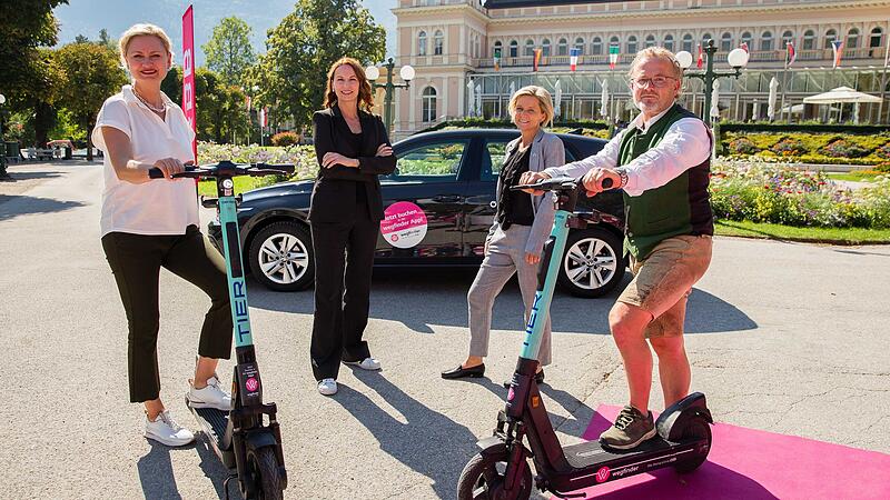 Bad Ischl schließt mit zwei Leihautos und 50 E-Scootern Mobilitätslücke