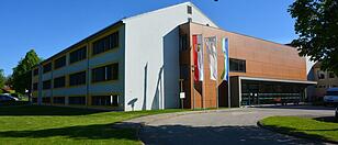 Hauptschule Hofkirchen zum 50er renoviert