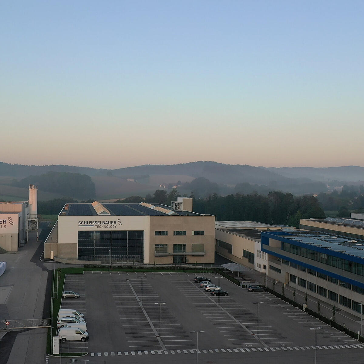 Neues Montagezentrum in Hörbach: Aushängeschild trägt Taiskirchner