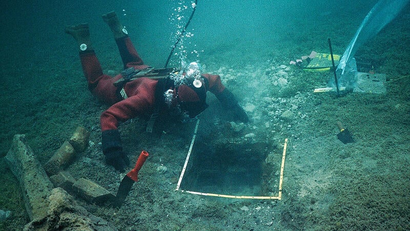 Archaeological “emergency rescue” from Lake Attersee