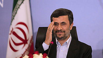 Präsident Ahmadinejad hält an seinen Plänen fest