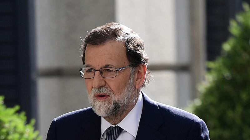 Spaniens Zentralregierung peilt die Machtübernahme in Katalonien an
