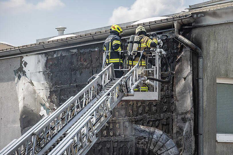 Großeinsatz in Fraham: Feuer in Tischlerei ausgebrochen