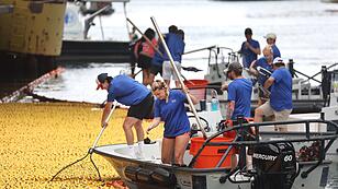 US-CHICAGO-HOSTS-ANNUAL-DUCKY-DERBY-IN-CHICAGO-RIVER