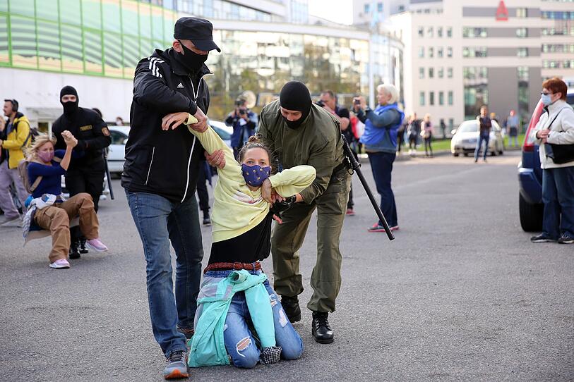 Hunderte Festnahmen bei Protesten in Weißrussland