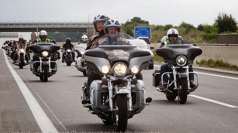 Harley-Biker auf Charity-Tour