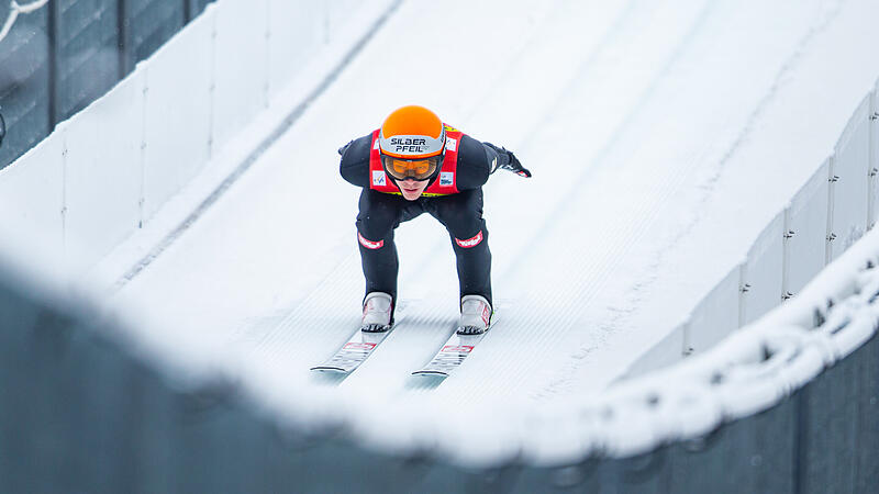 Combined skier Rehrl chases off the hill record in Oberstdorf from special jumpers