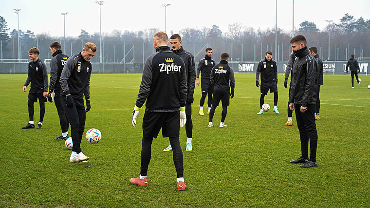 Start of training: LASK and Ried started spring