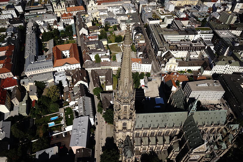 Höchster Kirchturm: Steffl hat die Nase knapp vor Linzer Dom