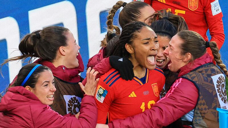 Strike ended?  15 world champions in Spain’s squad