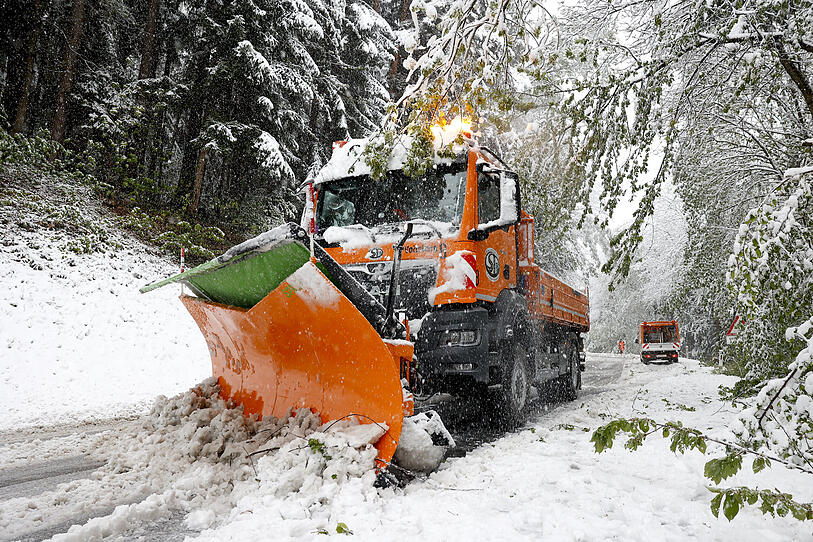 Heftige Schneefälle in der Steiermark: 3400 Haushalte ohne Strom