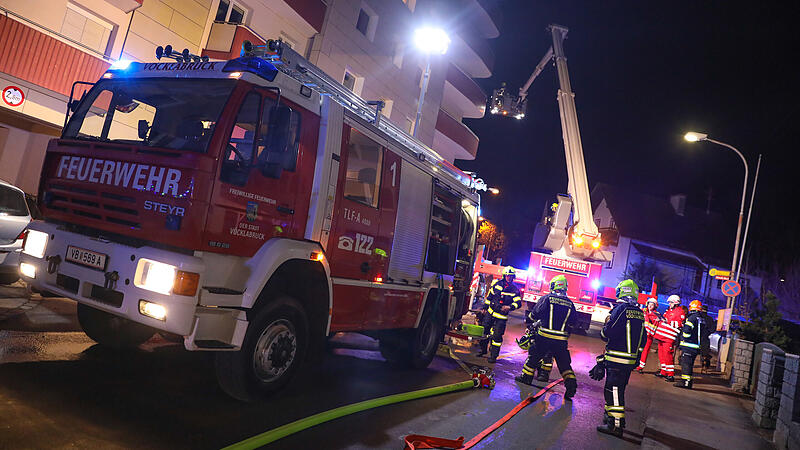 Drei beherzte Nachbarn löschten Brand in Hochhaus