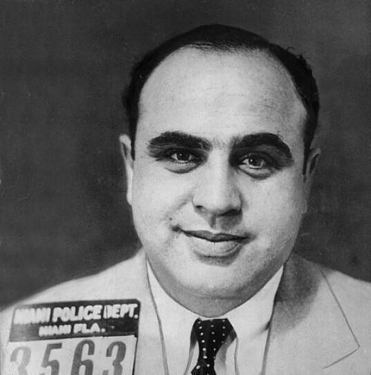 Al Capones Waffen und Schmuck werden versteigert