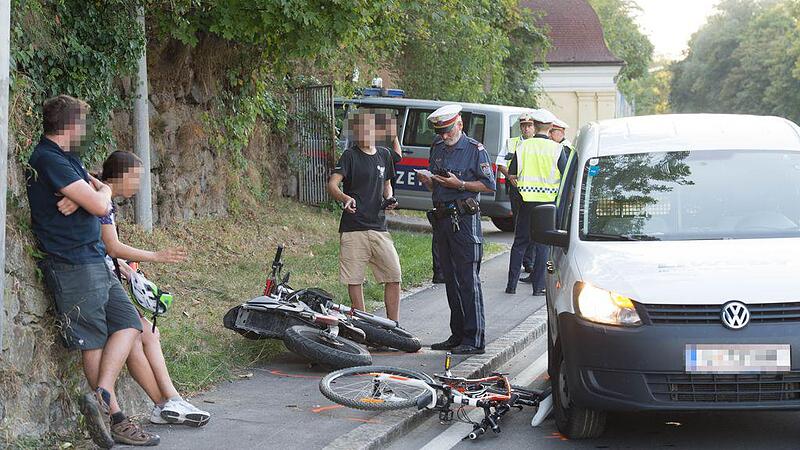Polizeieinsatz wegen illegalen Mopedrennen