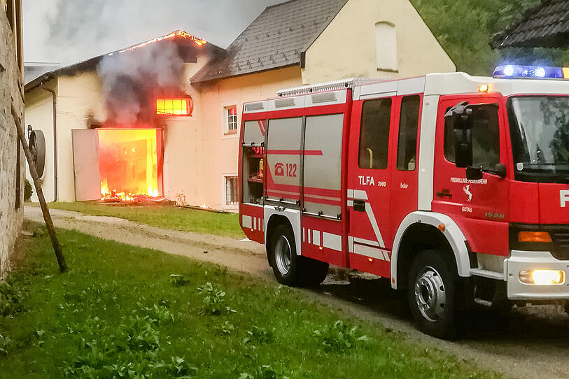 E-Werk stand in Gutau in Flammen