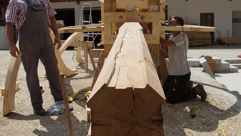 Ein Holzbaumeister arbeitet für die "Ewigkeit"