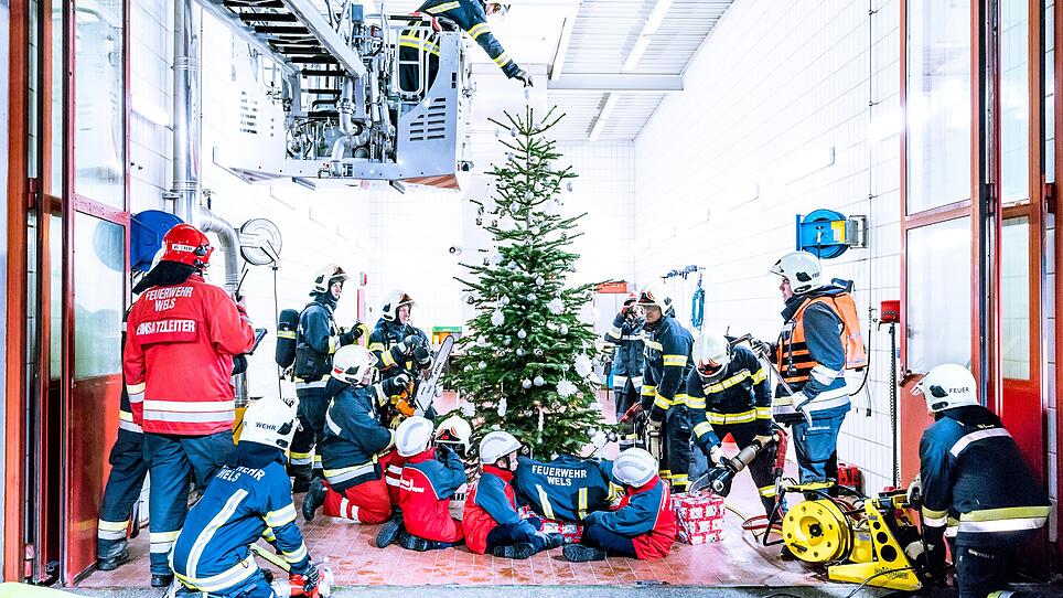 Feuerwehr präsentiert Online-Adventkalender