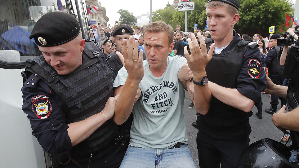 Russischer Oppositionsführer Nawalny bei Demonstration festgenommen