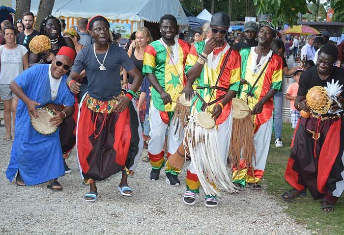 So bunt war das Afrika-Fest in Mamling
