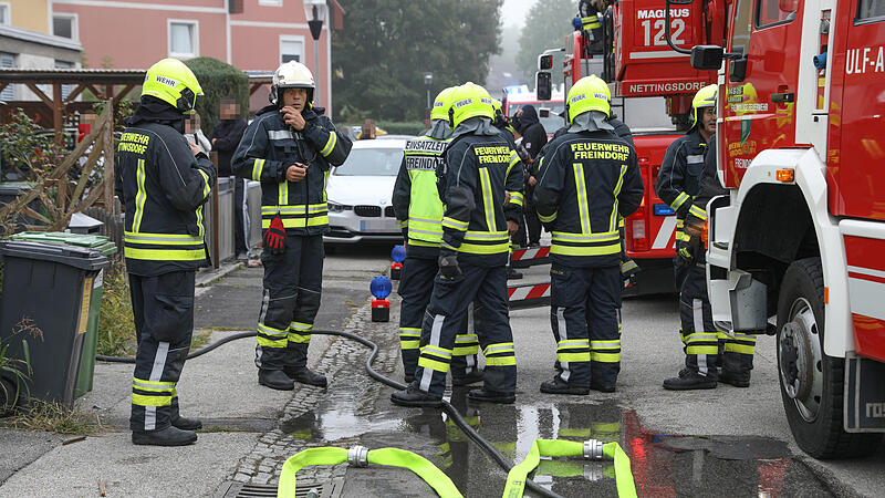 Ansfelden: Vier Feuerwehren bei Zimmerbrand im Einsatz