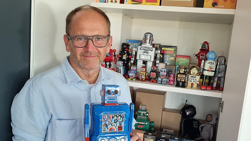 Andreas Fill: "Commander" über 70 Roboter