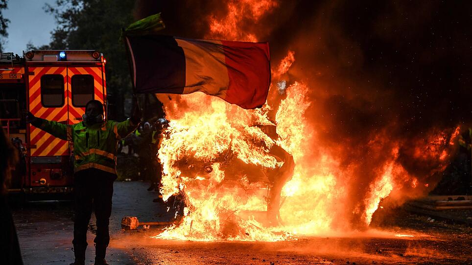 Zahlreiche Verletzte bei Protesten in Frankreich