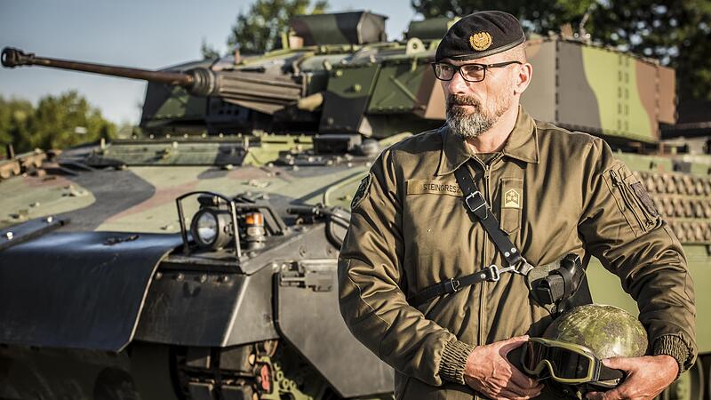 EU-Hotspots in Nordafrika könnten von Rieder Panzern gesichert werden