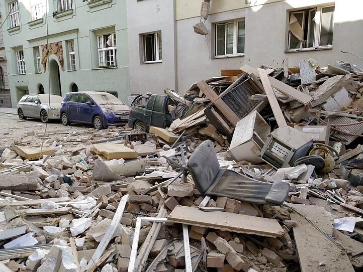 Wohnhäuser nach Gasexplosion in Wien einsturzgefährdet