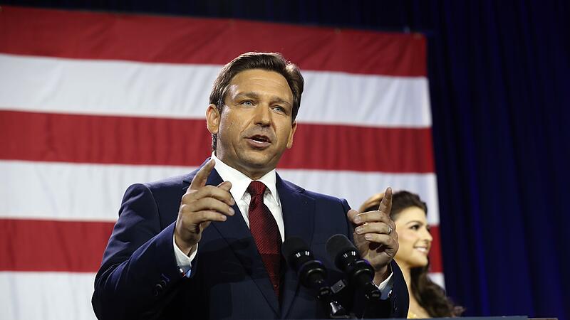 US-RON-DESANTIS-HOLDS-ELECTION-NIGHT-EVENT-IN-TAMPA