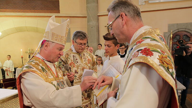 Bischof Scheuer weihte neuen Abt von Stift Schlägl