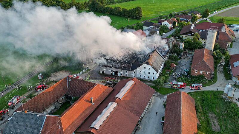 Großbrand auf Bauernhof in Waizenkirchen