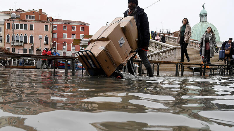 Venedig kämpft gegen Hochwasser