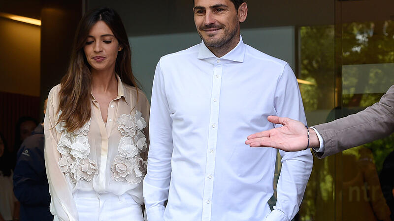Ilker Casillas Ehefrau Sara Carbonero wurde bereits operiert. Der Eingriff sei gut verlaufen, hieß es. 