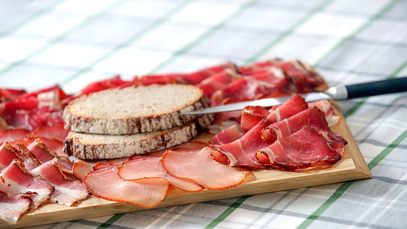 Ham bacon in the test: quality ok, but often more fat and salt than stated